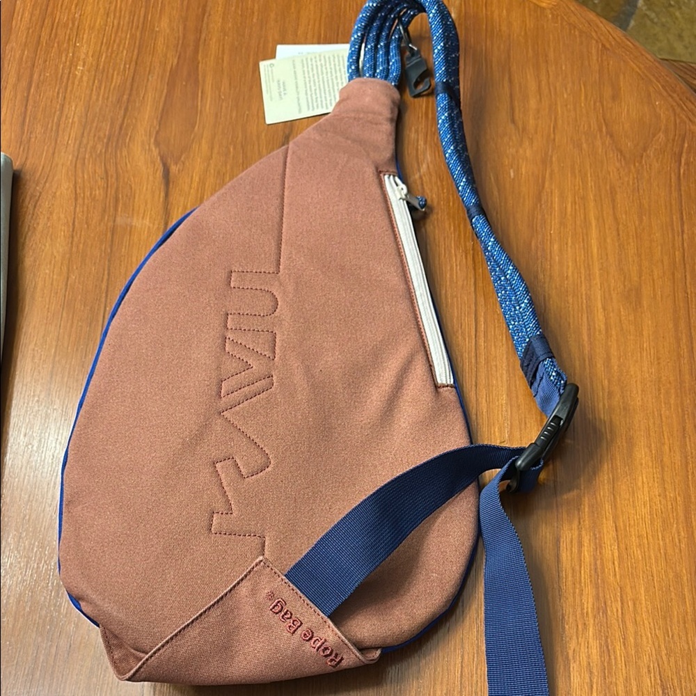 KAVU Blue Sling Bag - Picture 5 of 5